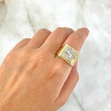 Anillo Cuadrado Caballo 9.25gr / T9 1/2 / Circones Blancos Dos Oros Amarillo Blanco © Anillo Cuadrado Caballo 9.25gr / T9 1/2 / Circones Blancos Dos Oros Amarillo Blanco ©