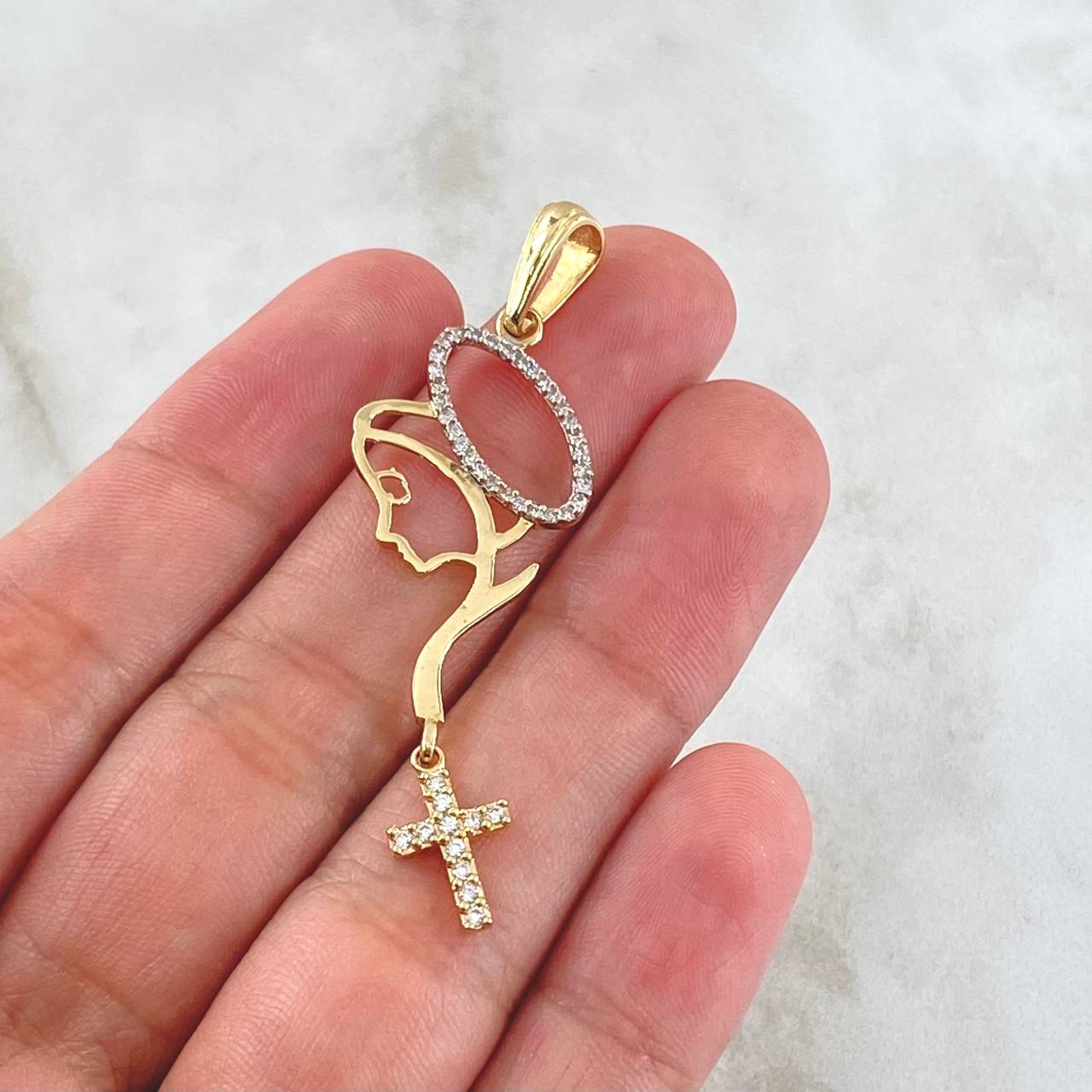 Dije Virgen Denario 2.5gr / 5.5cm / Crúz Circones Blancos Oro Amarillo 18K Dije Virgen Denario 2.5gr / 5.5cm / Crúz Circones Blancos Oro Amarillo 18K