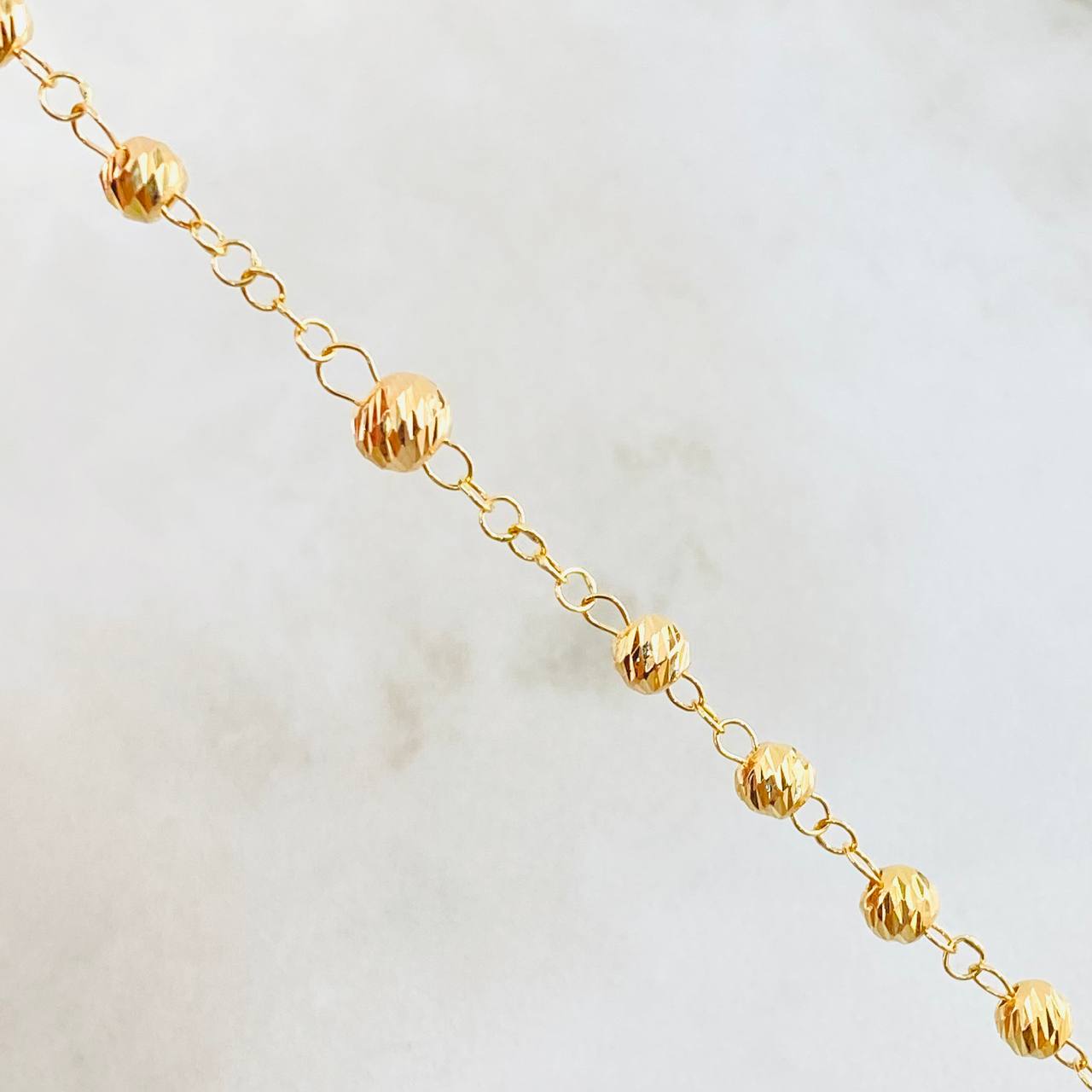 Rosario Virgen Milagrosa 9.45gr / 60cm / Oro Amarillo 18K © Rosario Virgen Milagrosa 9.45gr / 60cm / Oro Amarillo 18K ©