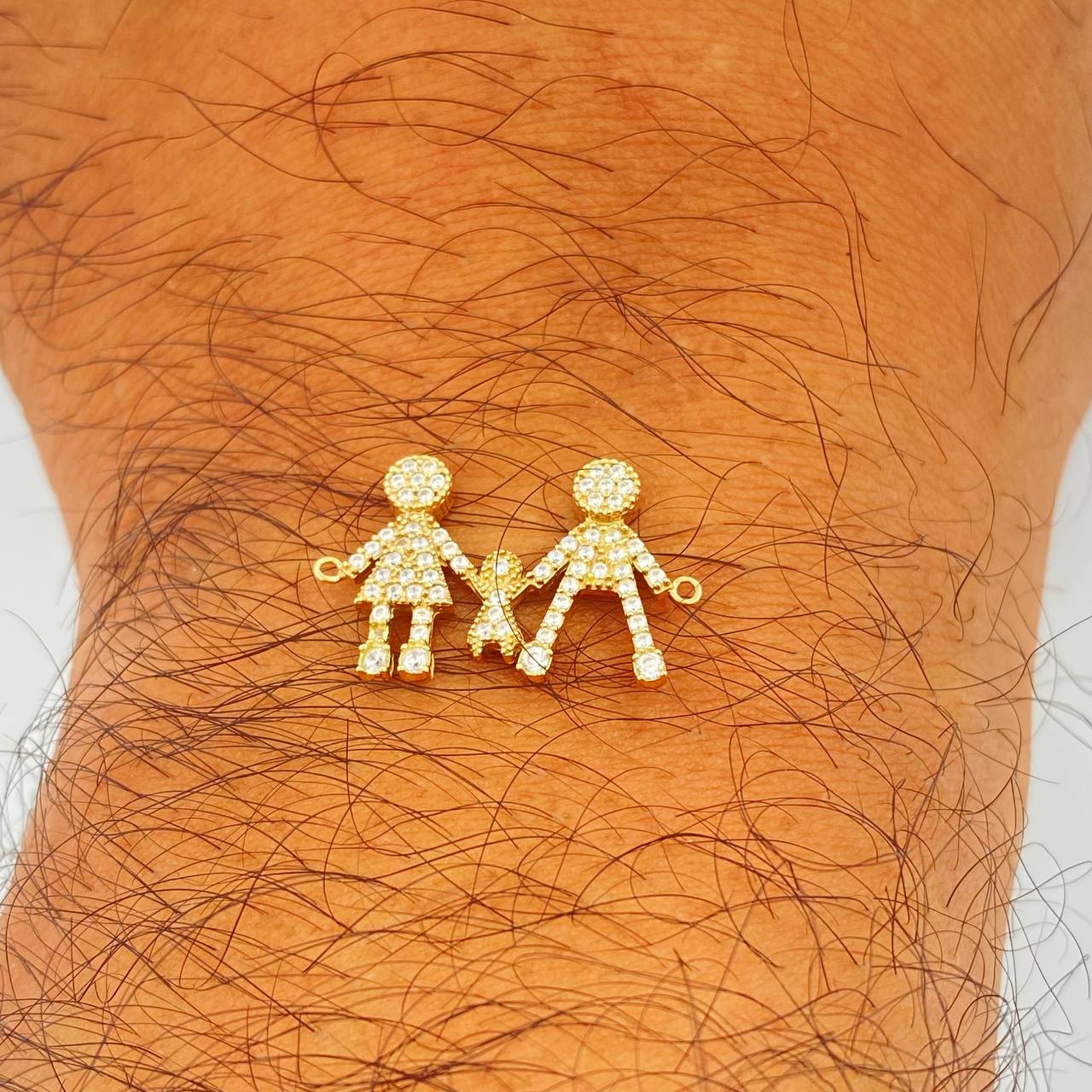 Herraje Familia 1.65gr / 2.3cm / Oro Amarillo 18K $ Herraje Familia 1.65gr / 2.3cm / Oro Amarillo 18K $