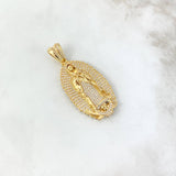 Dije Virgen Guadalupe 16.35gr / 5.5cm / Circones Blancos Tres Oros © Dije Virgen Guadalupe 16.35gr / 5.5cm / Circones Blancos Tres Oros ©