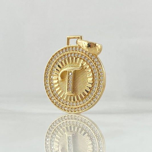 Dije Medalla Letra T 4.5g / 3.1cm Oro Amarillo 18K
