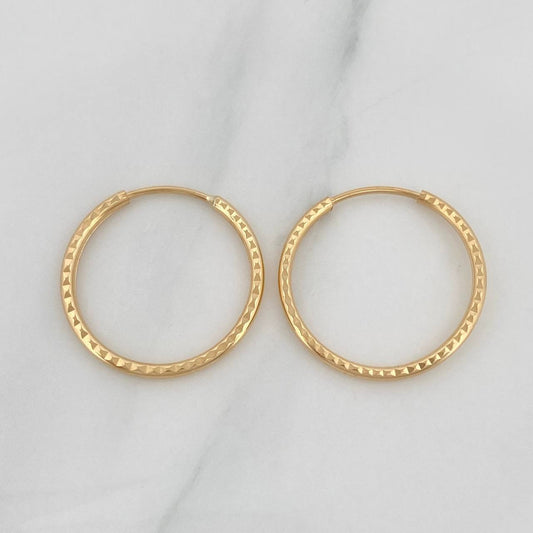 Candongas Aro Rayado 1.1 g / 1.5 cm Oro Amarillo 18K