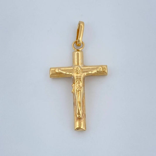 Dije Cruz Cristo 0.85gr / 3cm / Oro Amarillo 18 %