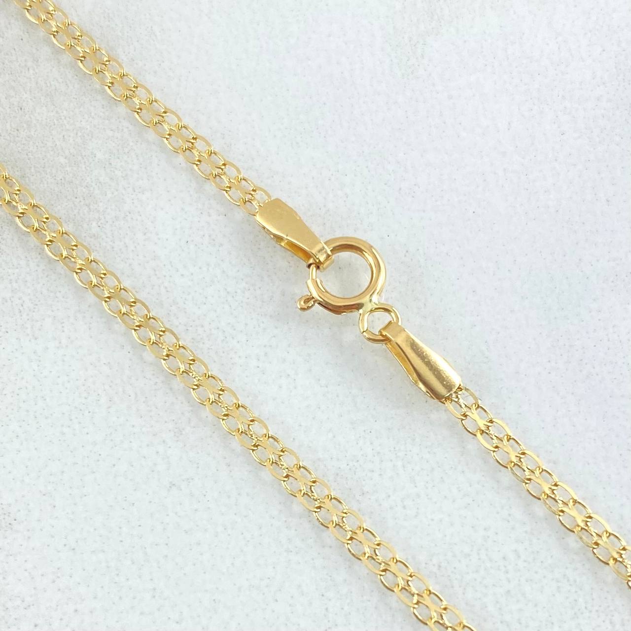 Cadena China 2.2gr / 50cm / Oro Amarillo +1 18K Cadena China 2.2gr / 50cm / Oro Amarillo +1 18K