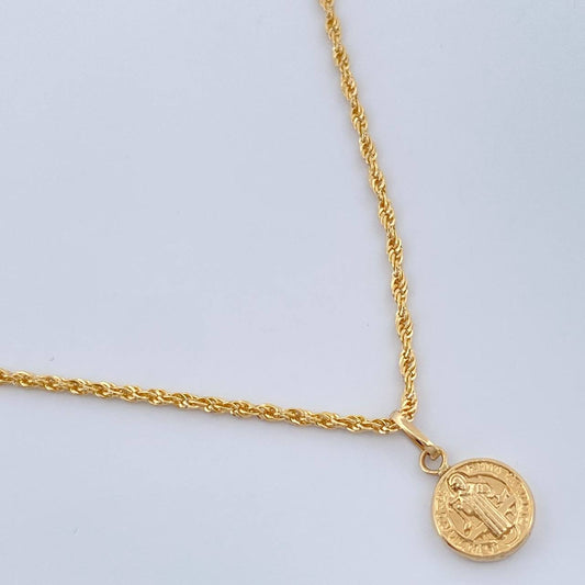 Set Cadena y Dije Lazo + San Benito 1.55gr / 40cm / Oro Amarillo 18K (Oferta) $