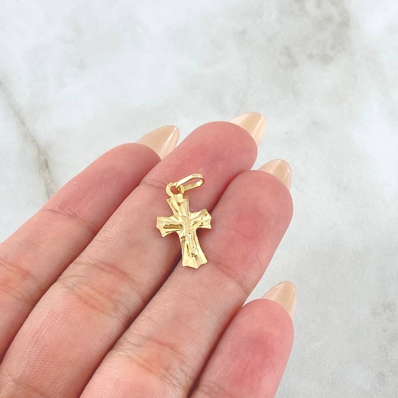 Dije Crúz Cristo 0.8gr / 2.2cm / Oro 18K © Dije Crúz Cristo 0.8gr / 2.2cm / Oro 18K ©