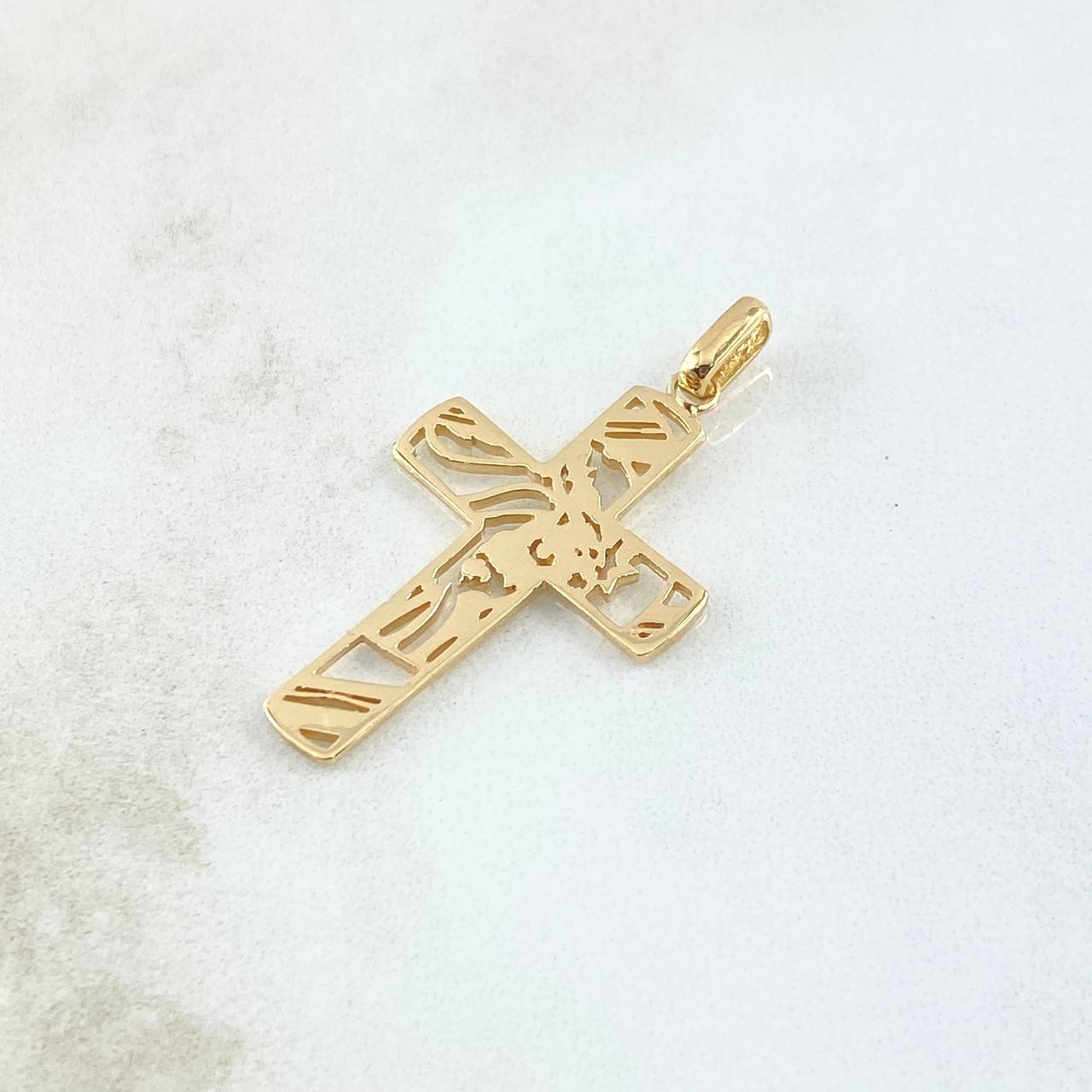 Dije Cruz Cristo Silueta 2.55gr / 3.5cm / Lisa Oro Amarillo 18K Dije Cruz Cristo Silueta 2.55gr / 3.5cm / Lisa Oro Amarillo 18K
