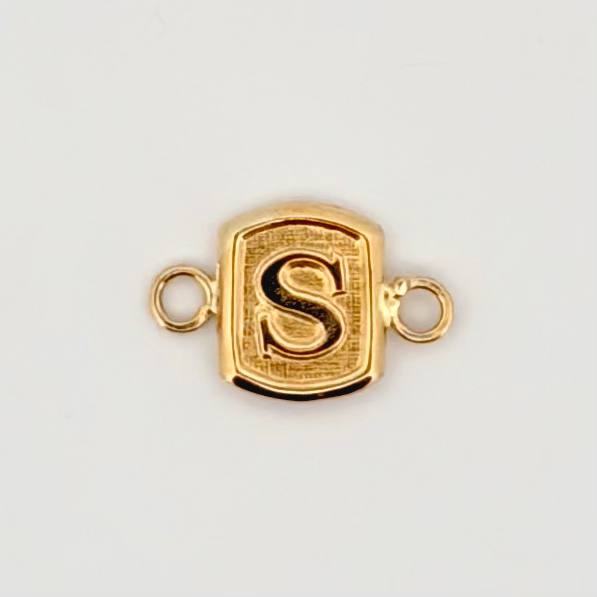 Herraje Letra S 0.3gr / 1.2cm / Oro Amarillo 18K Herraje Letra S 0.3gr / 1.2cm / Oro Amarillo 18K