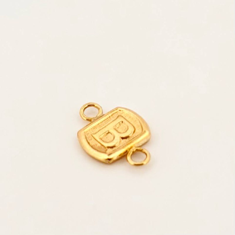 Herraje Letra B 0.3gr / 1.2cm / Oro Amarillo 18K © Herraje Letra B 0.3gr / 1.2cm / Oro Amarillo 18K ©