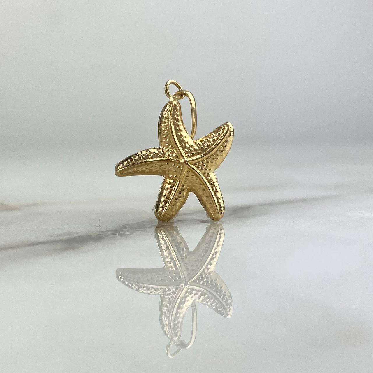 Dije Estrella De Mar 0.9gr / 2.4cm Troquelado Oro Amarillo Dije Estrella De Mar 0.9gr / 2.4cm Troquelado Oro Amarillo
