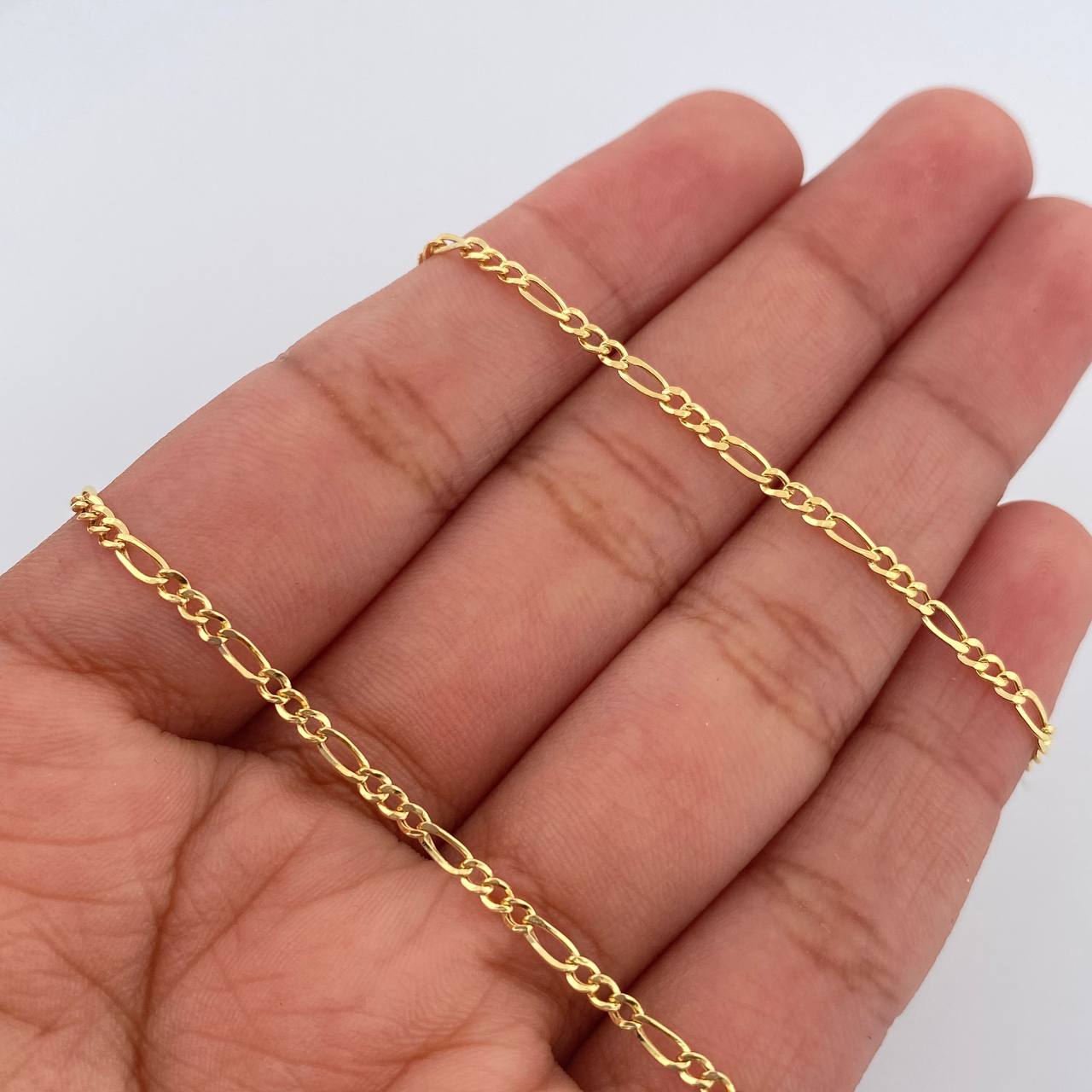 Cadena Figaro 1.7gr / 45cm / 1.5mm Oro Amarillo +1 18K & Cadena Figaro 1.7gr / 45cm / 1.5mm Oro Amarillo +1 18K &