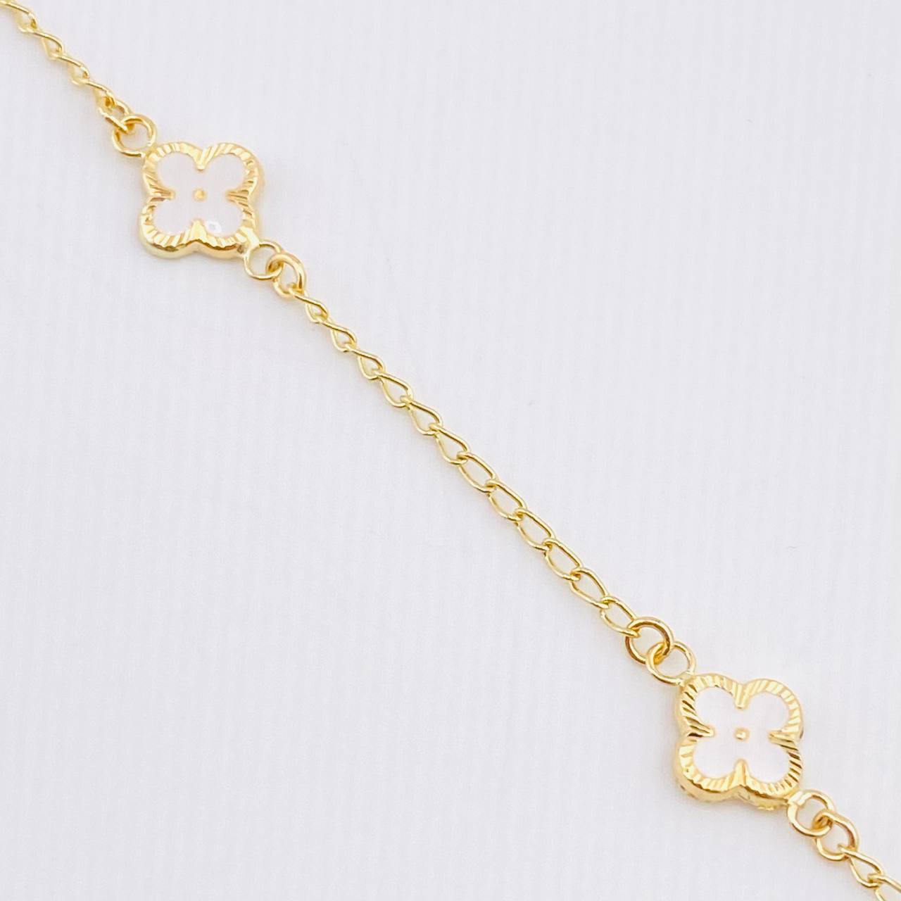 Pulso Aro SeguidoTrebol Doble Faz 2.65gr / 18.5cm / 8mm Oro Amarillo 18K * Pulso Aro SeguidoTrebol Doble Faz 2.65gr / 18.5cm / 8mm Oro Amarillo 18K *