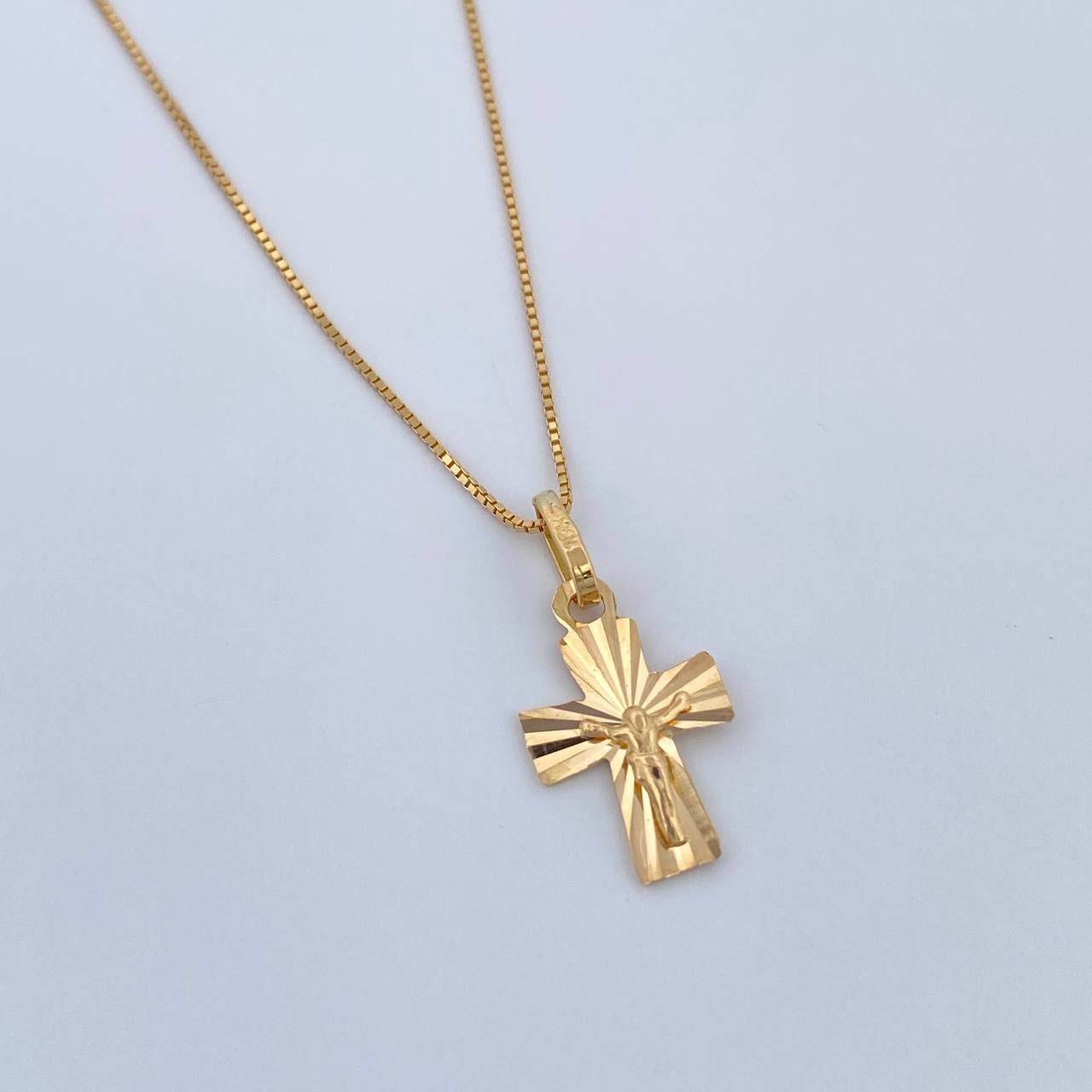 Set Cadena y Dije Veneciana+Cruz Cristo 1.6gr / 40cm / 0.57mm Oro Amarillo 18K (Oferta) $ Set Cadena y Dije Veneciana+Cruz Cristo 1.6gr / 40cm / 0.57mm Oro Amarillo 18K (Oferta) $