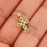 Dije Cruz Esmeraldas 0.8gr / 1.8cm / Oro Amarillo 18K & Dije Cruz Esmeraldas 0.8gr / 1.8cm / Oro Amarillo 18K &