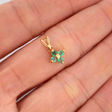 Dije Flor Esmeralda 0.8gr / 1.5cm / Oro Amarillo 18K & Dije Flor Esmeralda 0.8gr / 1.5cm / Oro Amarillo 18K &