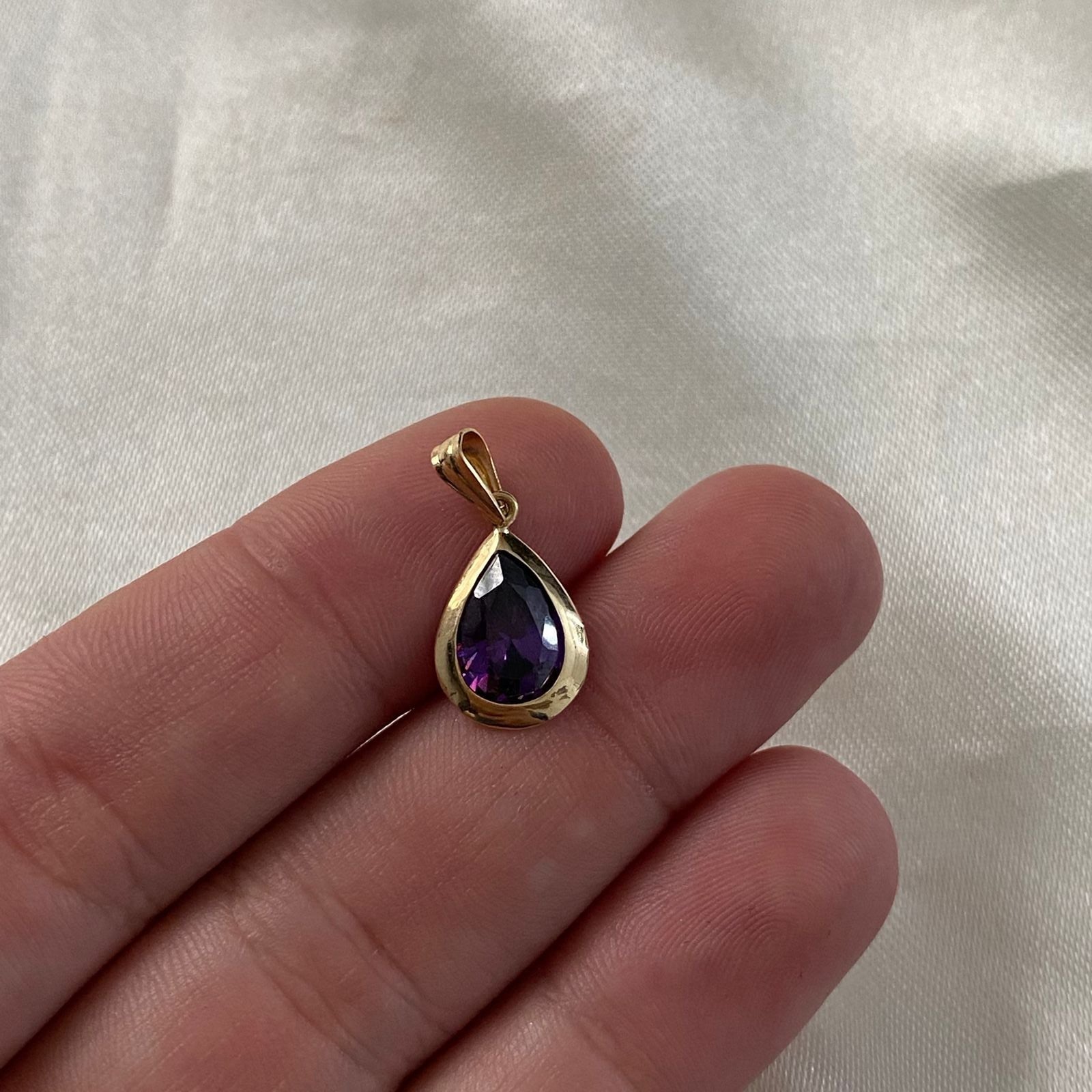 Dije Amatista 1.0gr 1.3Qts Oro Amarillo (Joya)* Dije Amatista 1.0gr 1.3Qts Oro Amarillo (Joya)*