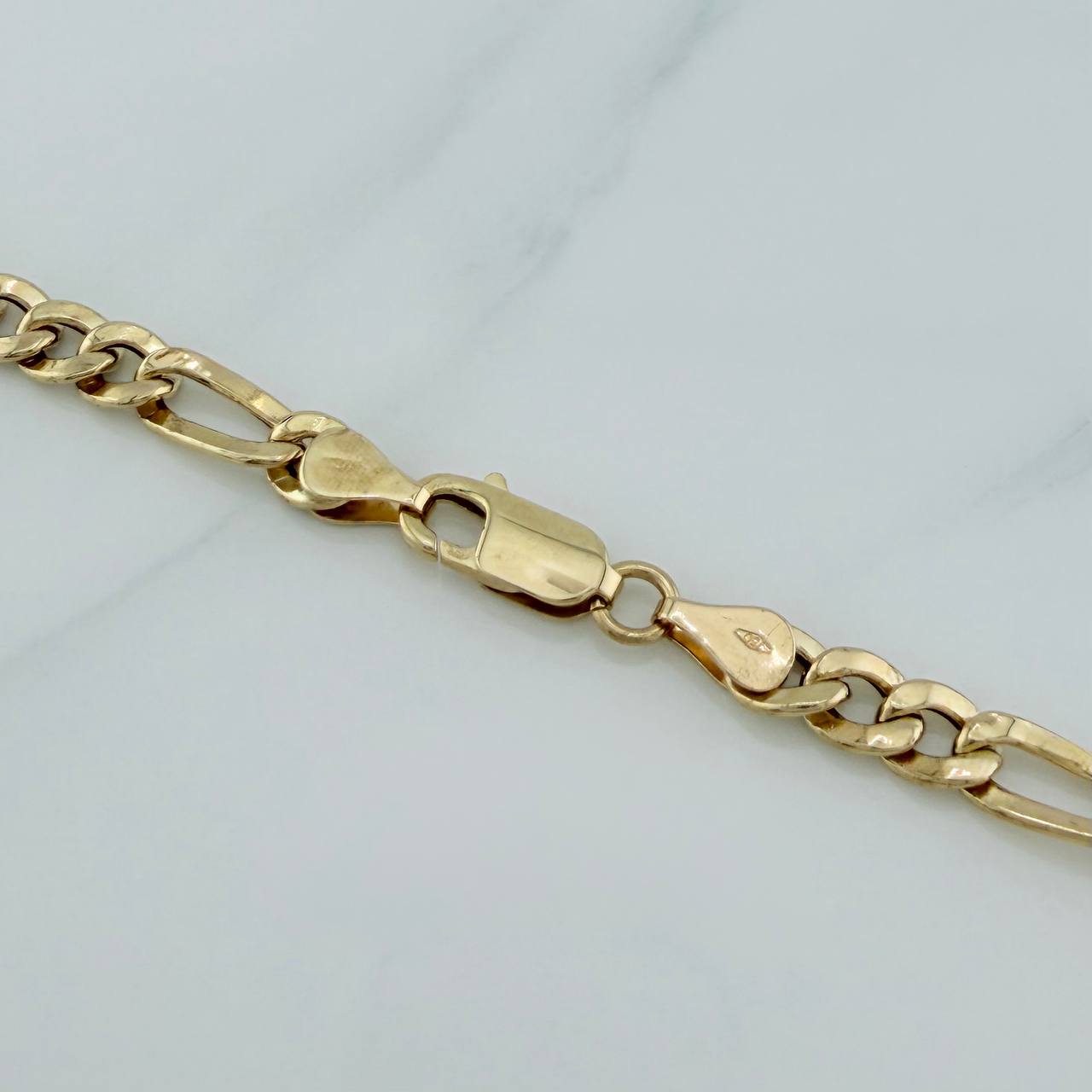 Cadena Figaro 17.4 g / 60.8 cm / 5.55 mm Oro Amarillo 18K