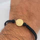 Pulsera Tejida Negra San Benito 1.3gr / Oro 18K $