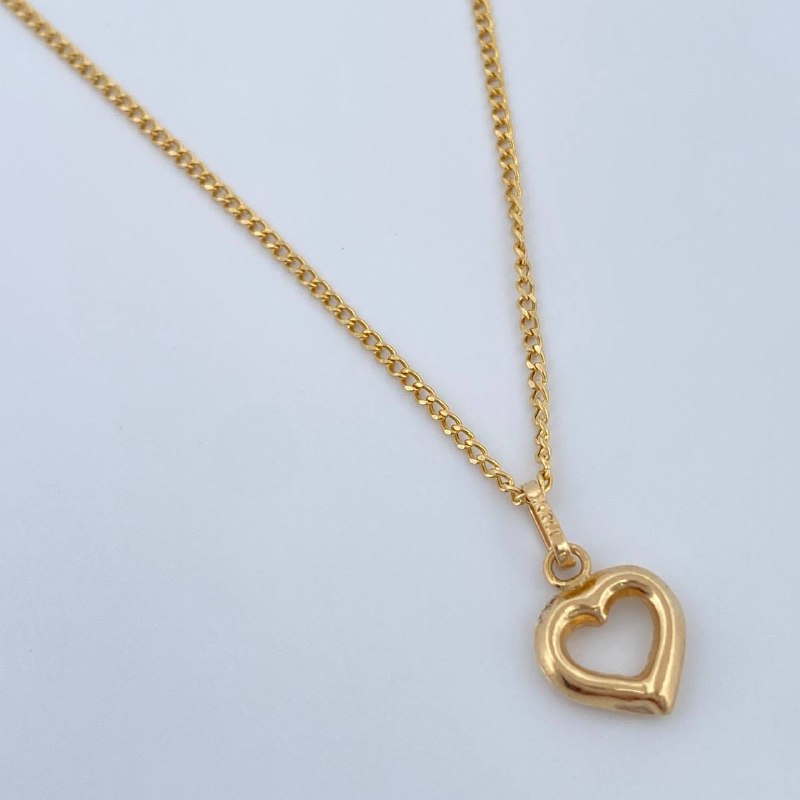 Set Cadena y Dije Mini Cubana + Silueta Corazon 1.5gr / Oro Amarillo 18K (Oferta) $