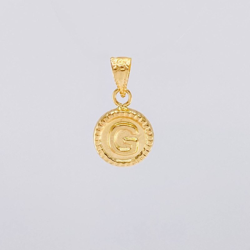 Dije Circulo Letra G 0.4g / 1.5cm Oro Amarillo 18K