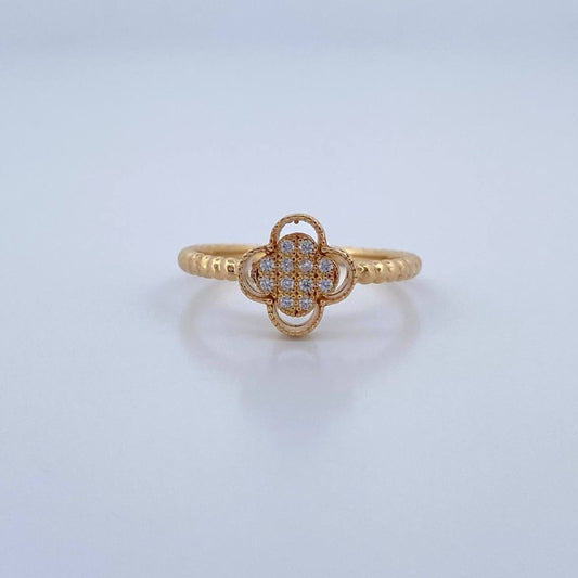 Anillo Trebol 1.95gr / T6 1/2 / Oro 18K &