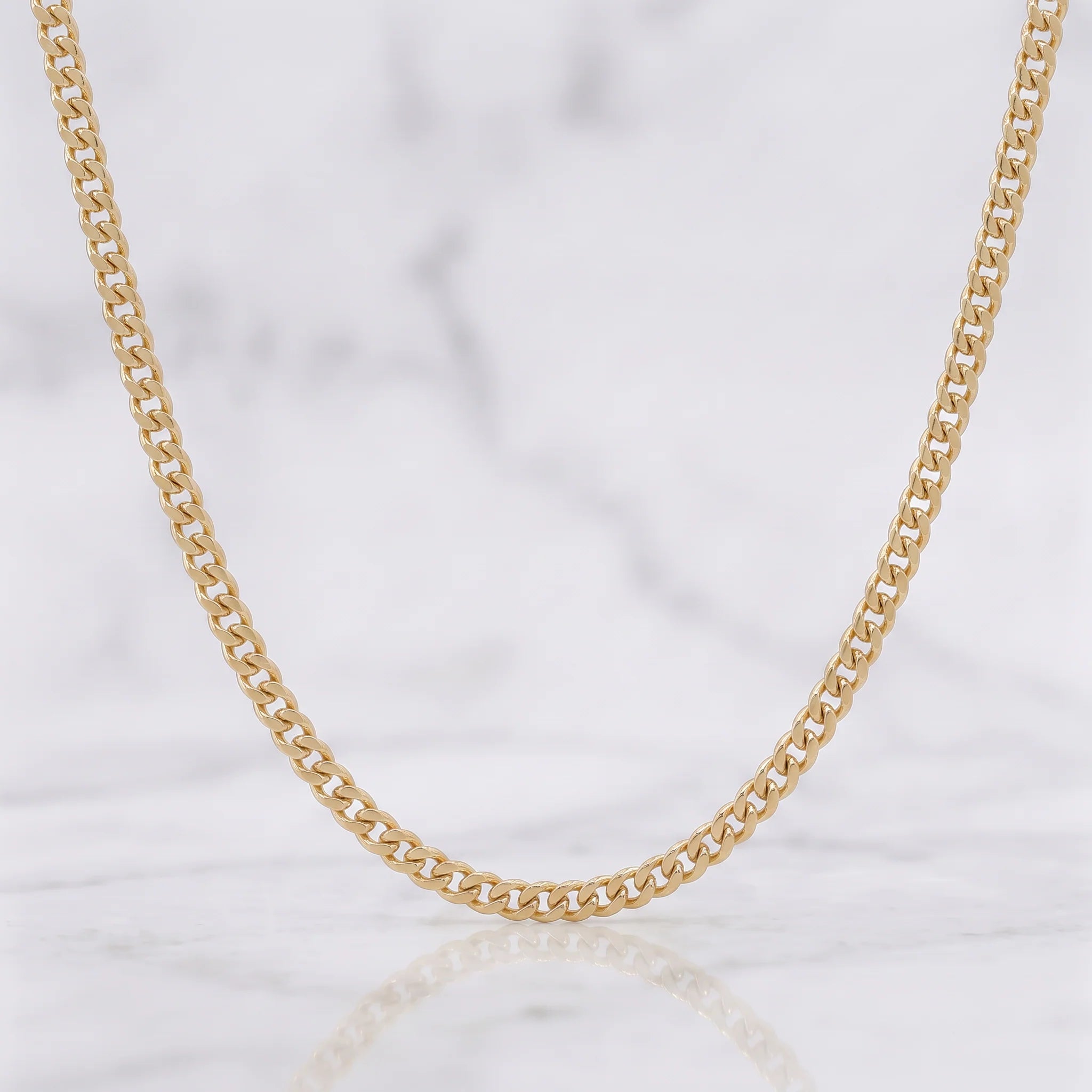 Cadena Cubana 2.05g / 50cm / 2.4mm Oro Amarillo 18K