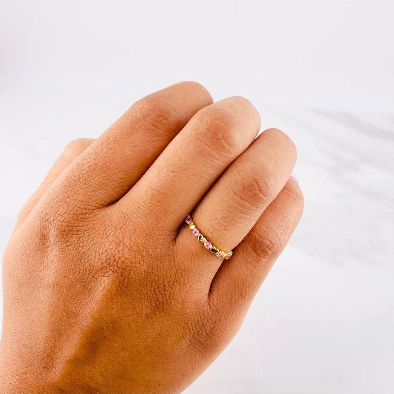 Anillo Corazón Intercalado 1.25g / T6 Oro Amarillo 18K