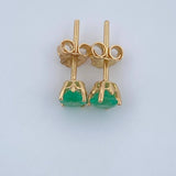 Topos Cuatro Garras Esmeralda 0.95gr / Oro Amarillo 18K %