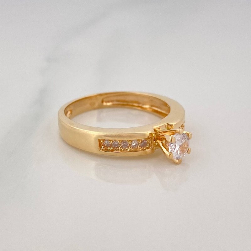 Anillo Solitario Puente 3.5 g / T6 1/4 Oro Amarillo 18K