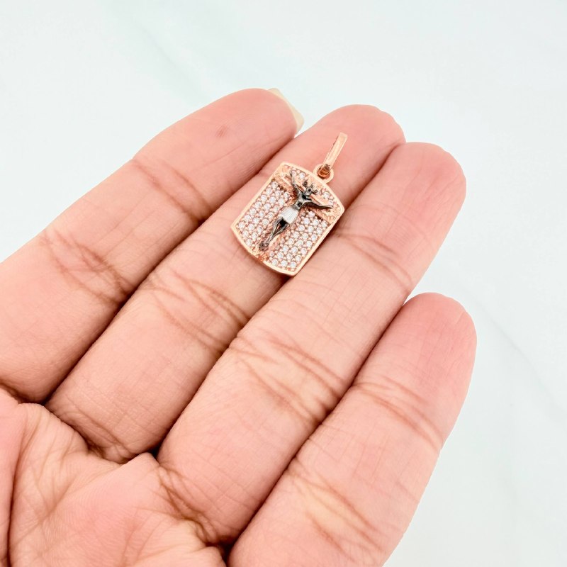 Dije Placa Cruz Cristo Milagroso De Buga 2.7 g / 2.3 cm Tres Oros 18K