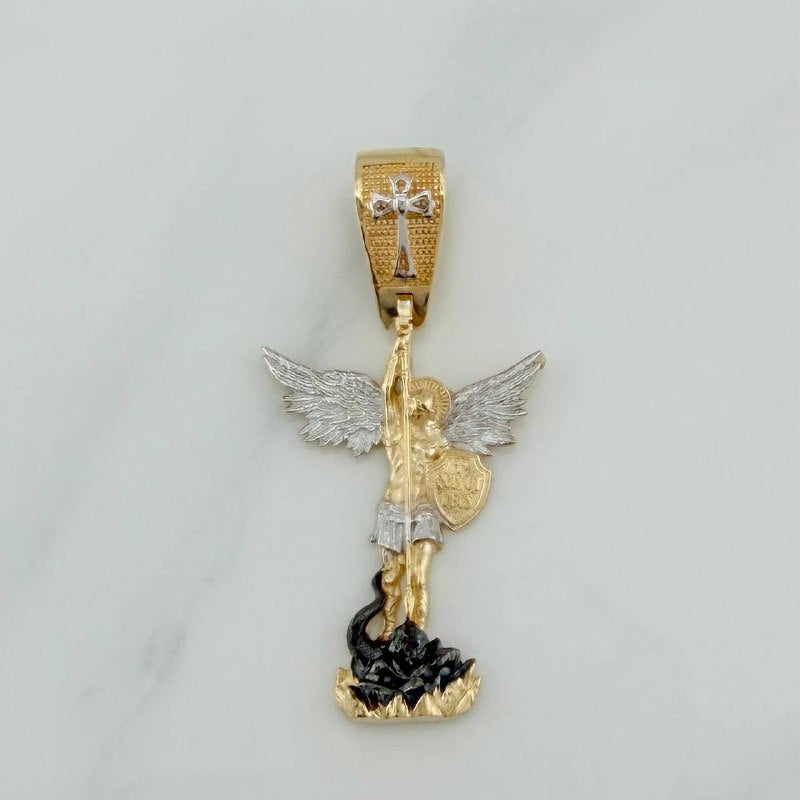 Dije San Miguel Arcangel 4.05 g / 3.7 cm Tres Oros 18K