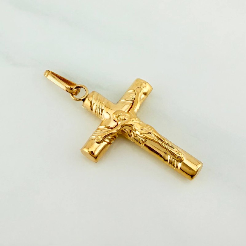 Dije Cruz Cristo 1.25 g / 3.3 cm Oro Amarillo 18K