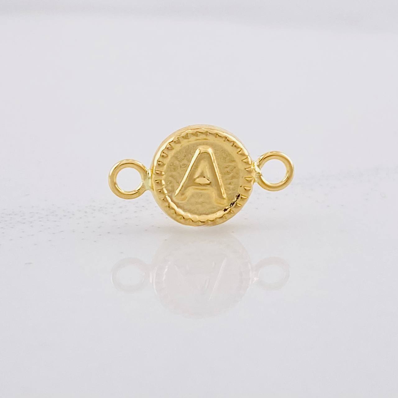 Herraje Circulo Letra A 0.4g / 1.5cm Oro Amarillo 18K