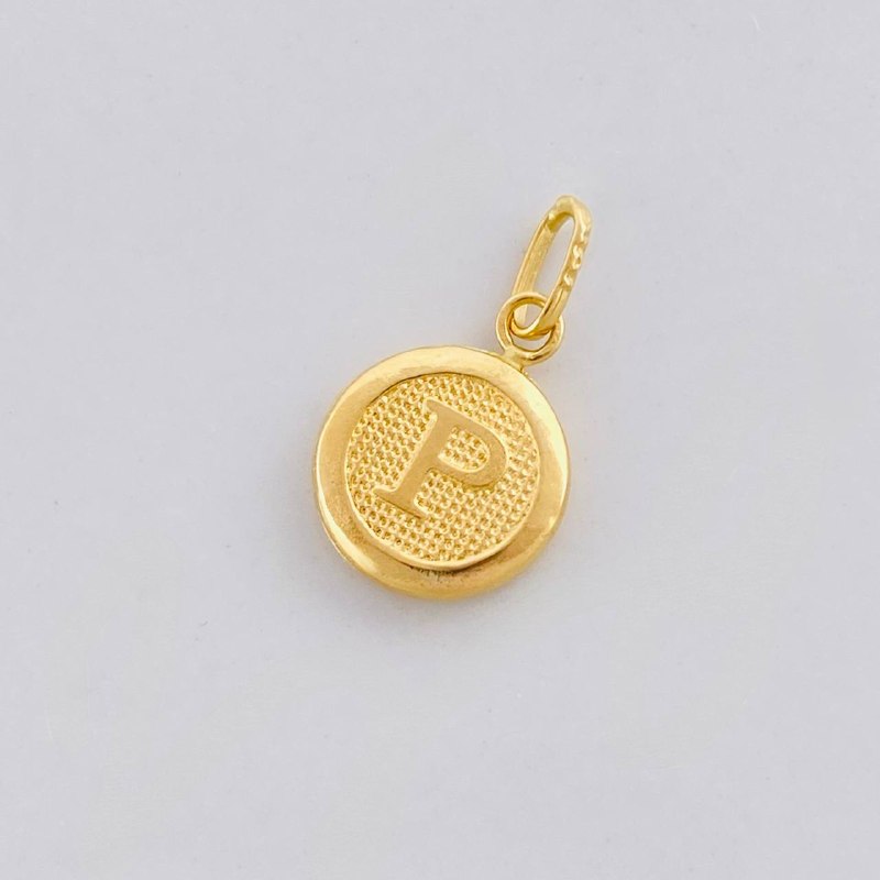 Dije Circulo Letra P 0.45g / 1.6cm Oro Amarillo 18K
