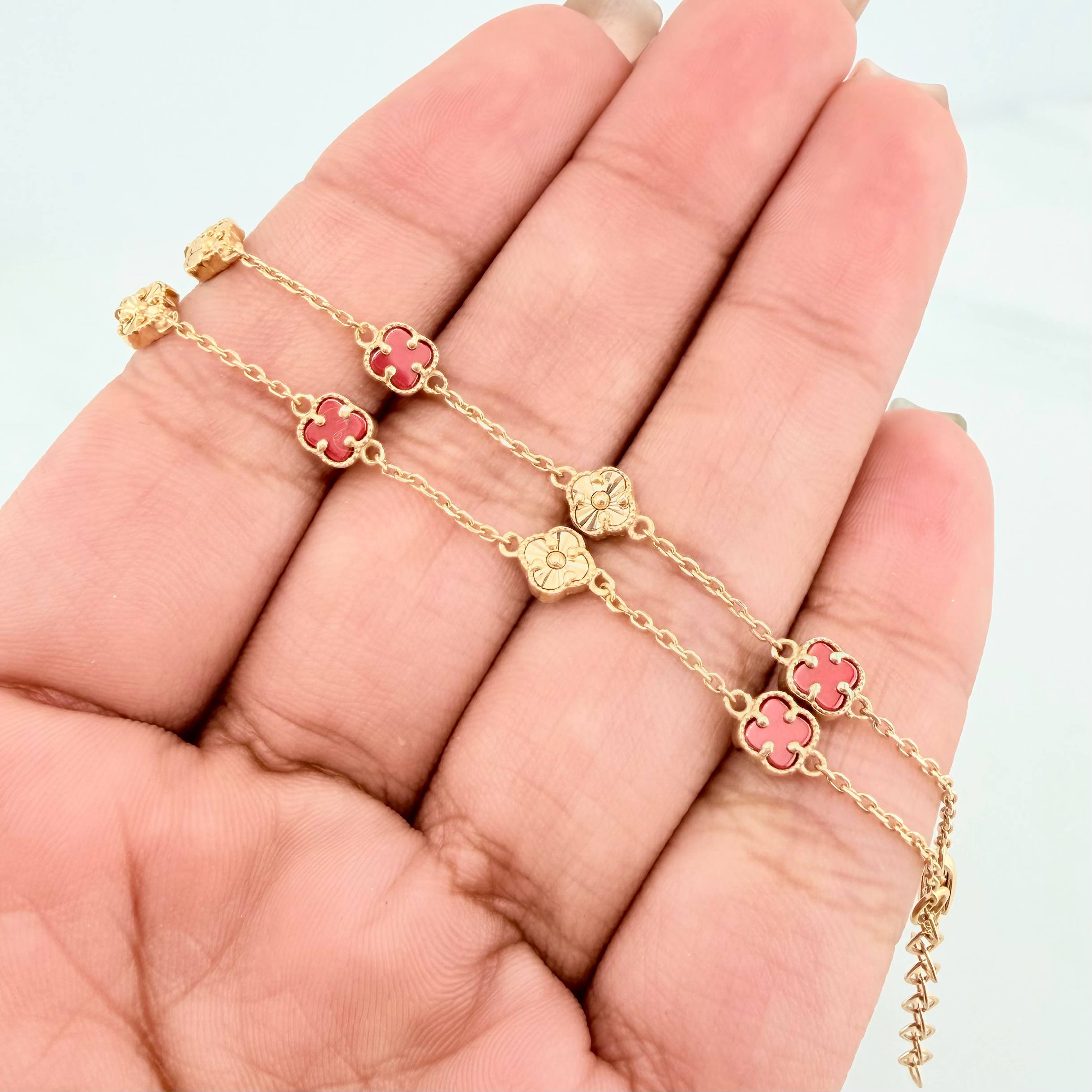Pulso Trebol Aro Seguido 3.8 g / 21.7 cm / 4.1 mm Oro Amarillo 18K