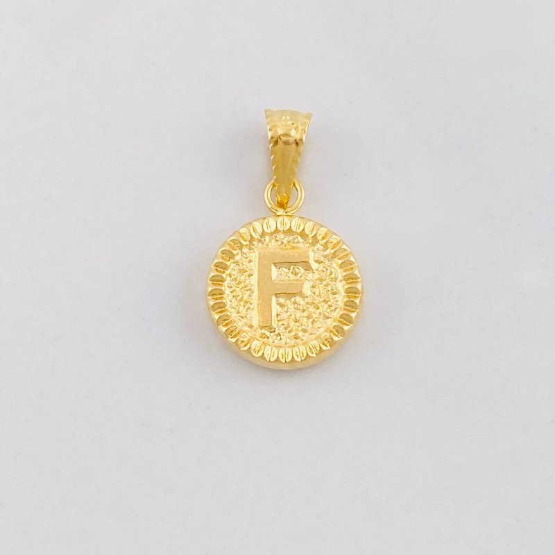 Dije Circulo Letra F 0.6g / 1.7cm Oro Amarillo 18K