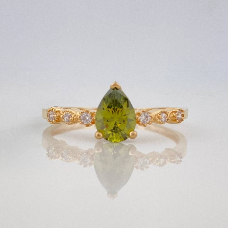 Anillo Solitario Gota 2.15 g / T7 3/4 Oro Amarillo 18K