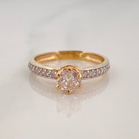 Anillo Solitario Churumbela 2.75 g / T6 1/2 Dos Oros Amarillo Blanco 18K
