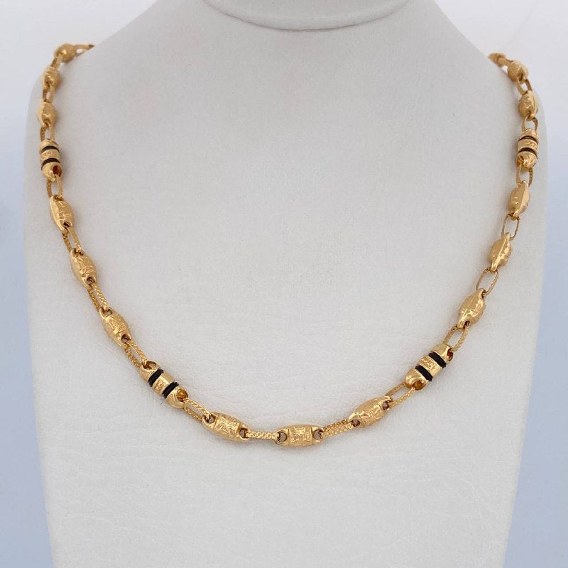 Cadena Rustica Barril Cruz 14.2gr / 61.5cm / Oro Amarillo 18K &