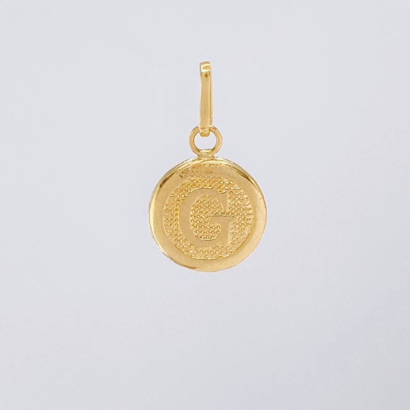 Dije Circulo Letra G 0.4g / 1.6cm Oro Amarillo 18K