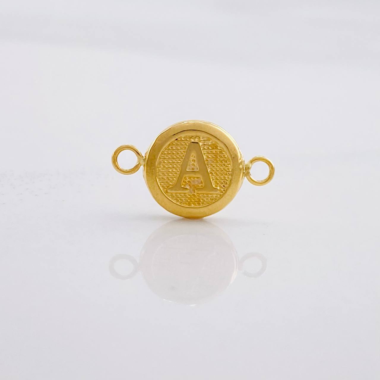 Herraje Circulo Letra A 0.4g / 1.5cm Oro Amarillo 18K