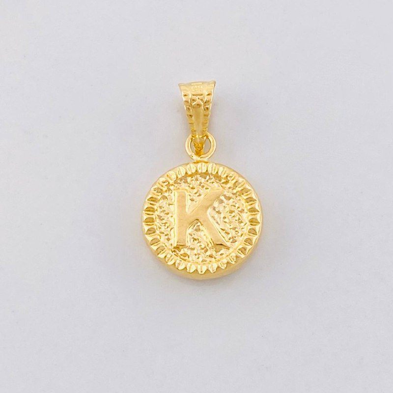 Dije Circulo Letra K 0.6g / 1.7cm Oro Amarillo 18K