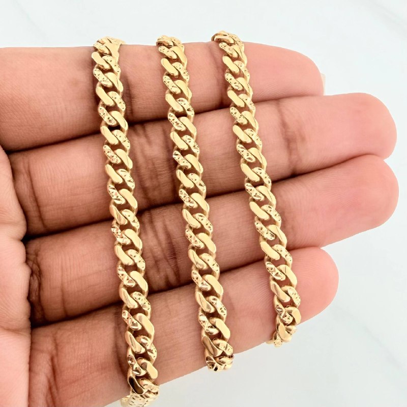 Cadena Cubana Infinito 19.4 g / 61 cm / 4.8 mm Oro Amarillo 18K
