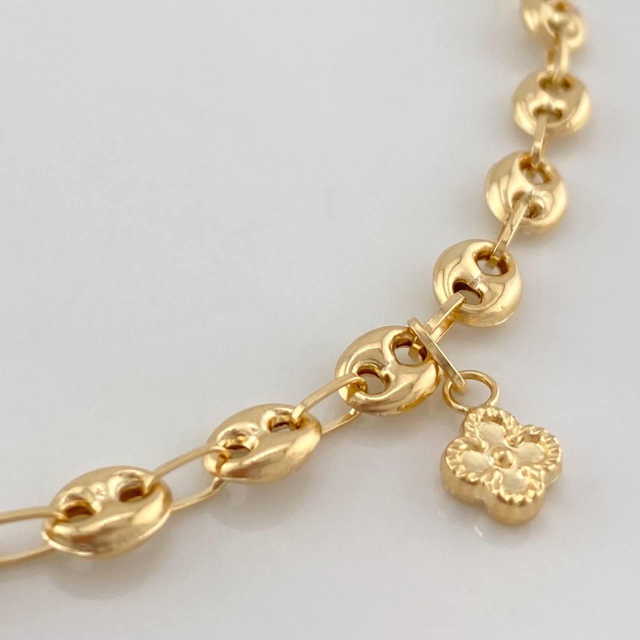 Tobillera Gc Dijes 5.4 g / 25.7 cm / 4.8 mm Oro Amarillo 18K