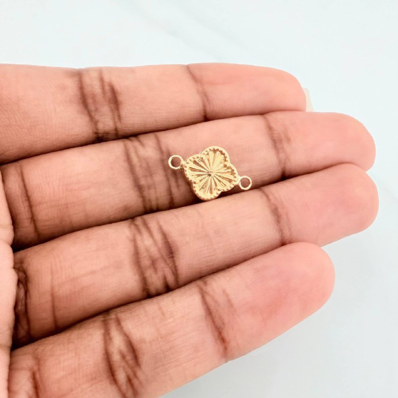 Herraje Trebol 0.6 g / 1.6 cm Oro Amarillo 18K