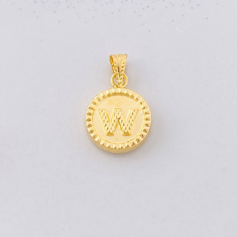 Dije Circulo Letra W 0.75g / 1.8cm Oro Amarillo 18K