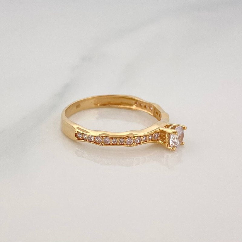 Anillo Solitario Churumbela 2 g / T6 1/2 Oro Amarillo 18K