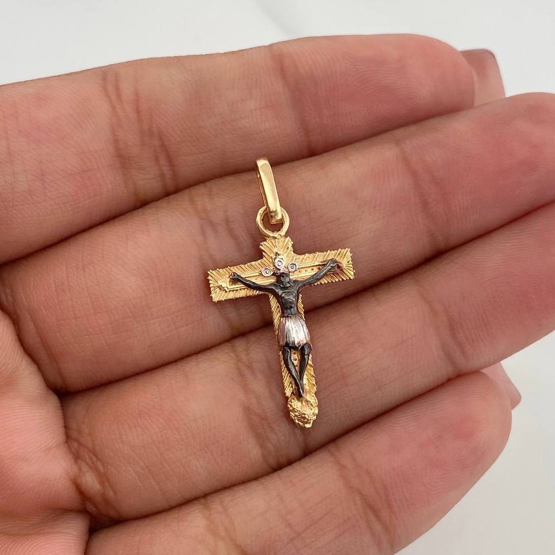 Dije Cruz Cristo Milagroso De Buga 1.45 g / 2.8 cm Tres Oros 18K