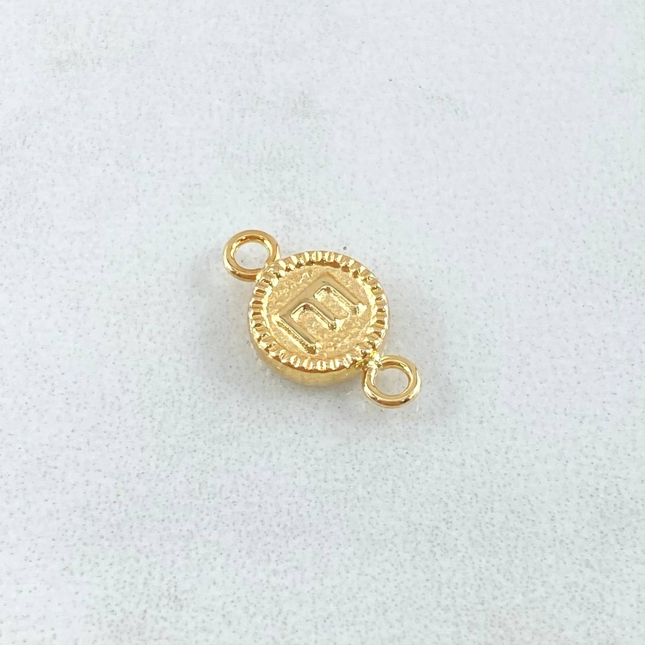 Herraje Letra E 0.45gr / 1.5cm / Bordeado Oro Amarillo 18K *